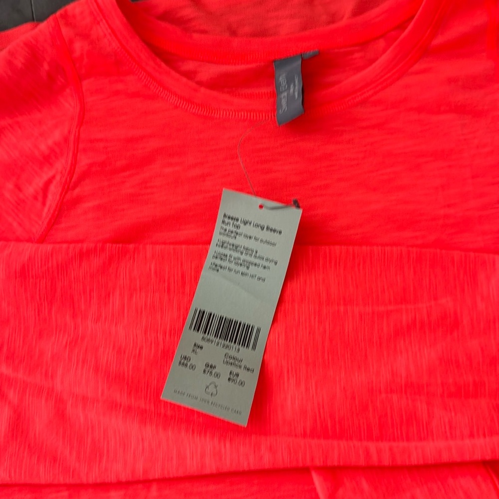 NWT Sweaty Betty Long sleeve run top